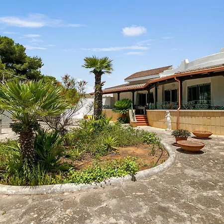 Isidoro Sea View - Happy